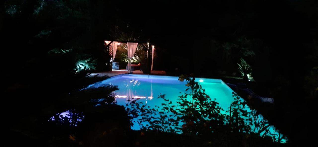 Villa Con Piscina Canale Monterano Exteriér fotografie